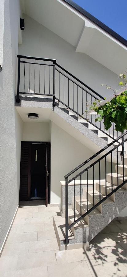 Apartmani Grebaštica エクステリア 写真