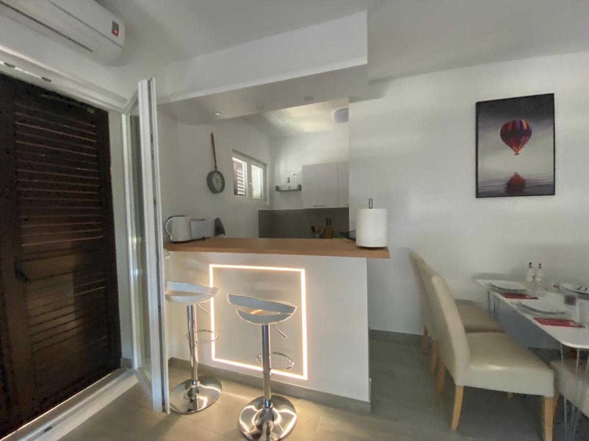 Apartmani Grebaštica エクステリア 写真