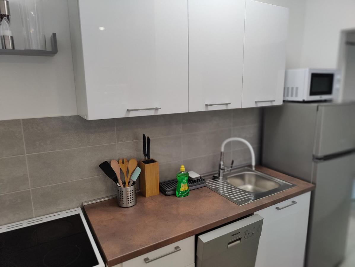 Apartmani Grebaštica エクステリア 写真