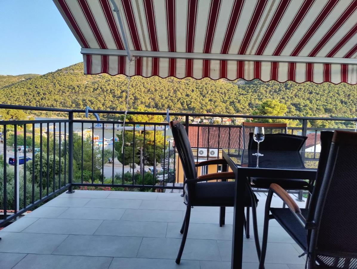 Apartmani Grebaštica エクステリア 写真