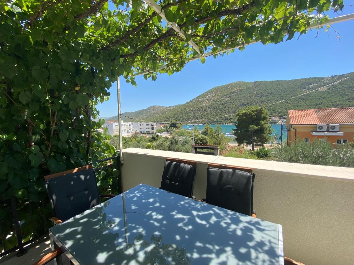 Apartmani Grebaštica エクステリア 写真